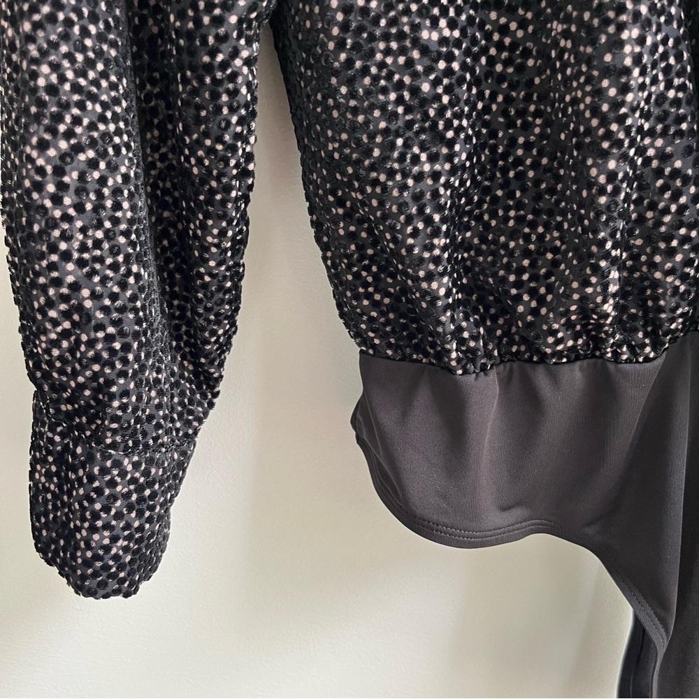 Astr The Label Black Zena Plunge V Neck Velvet Dot Long Sleeve Bodysuit M - Picture 7 of 9